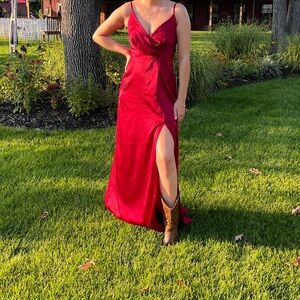 David’s Bridal bridesmaid dress apple red size 2